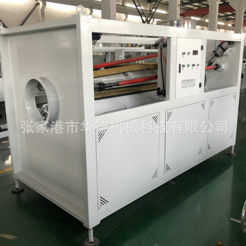 HDPE160-400管材擠出機生產(chǎn)線